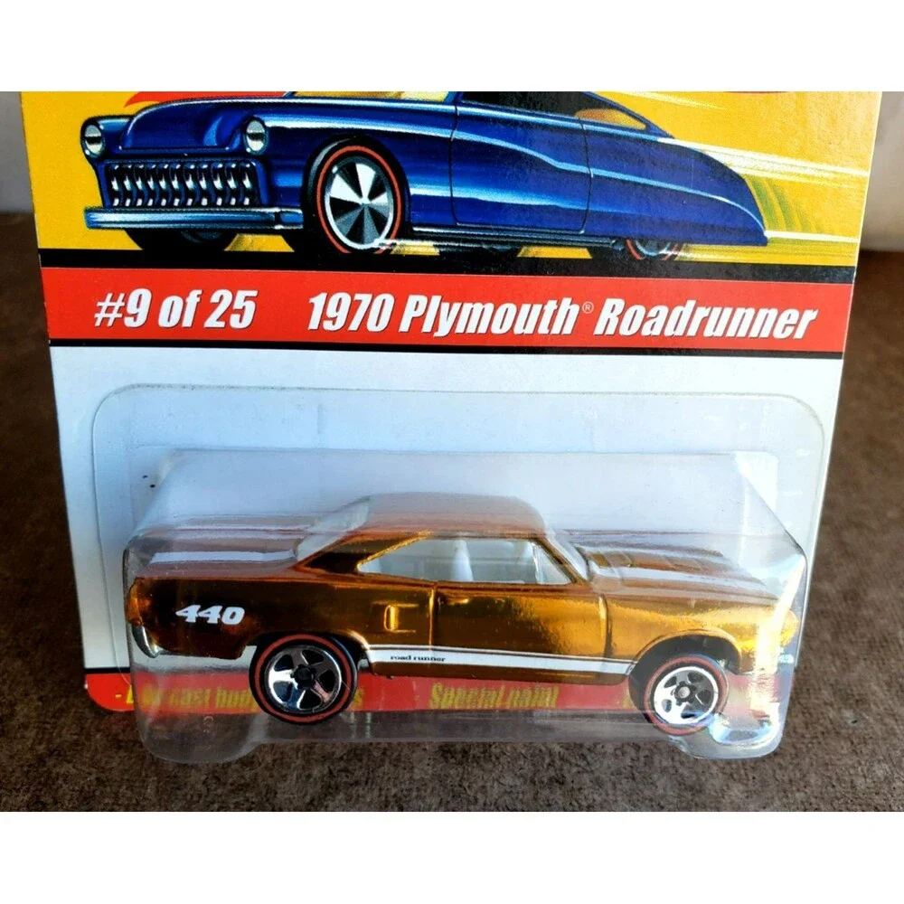 2005 Hot Wheels 1970 PLYMOUTH ROADRUNNER 440 Spectraflame Gold CLASSICS SERIES 1